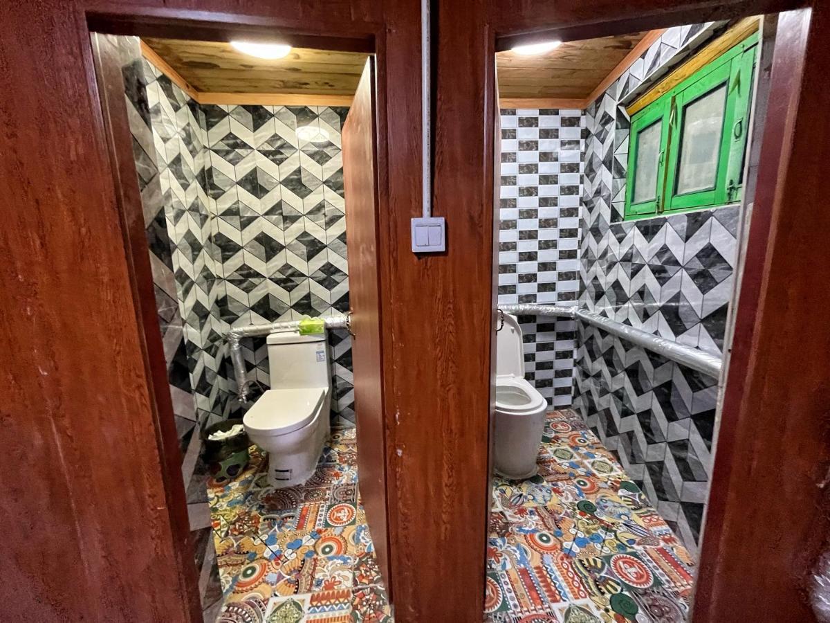 Tavern Hostel仁和客栈 香格里拉 外观 照片