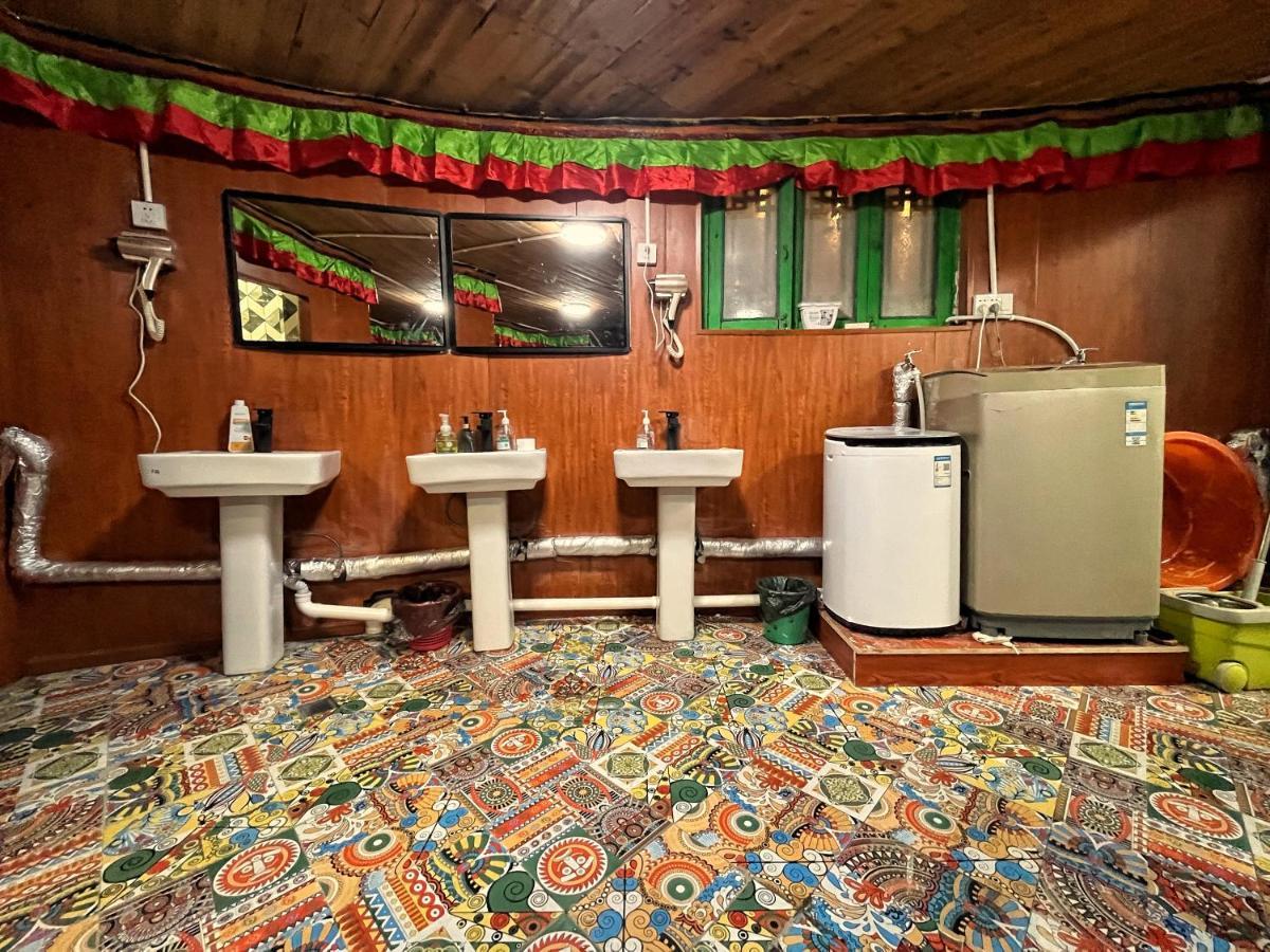 Tavern Hostel仁和客栈 香格里拉 外观 照片