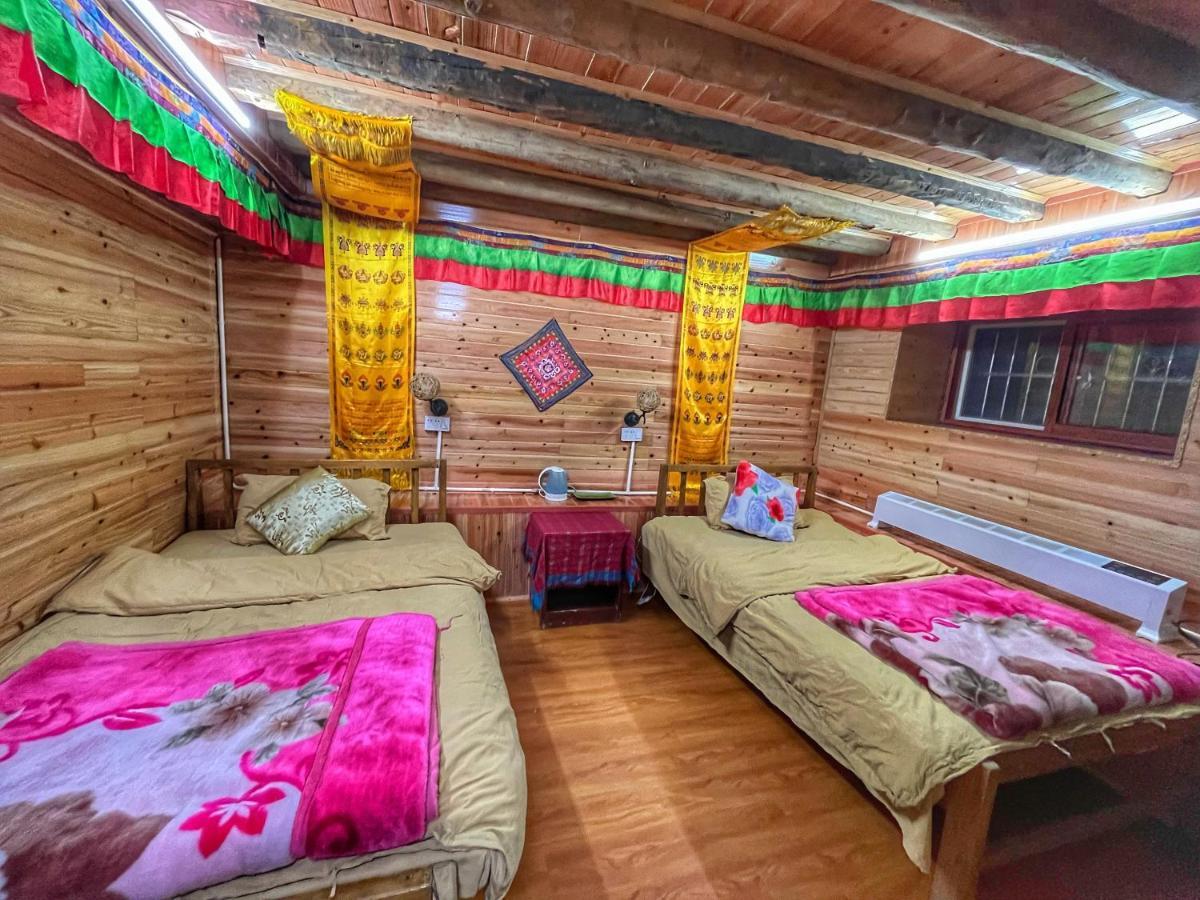 Tavern Hostel仁和客栈 香格里拉 外观 照片